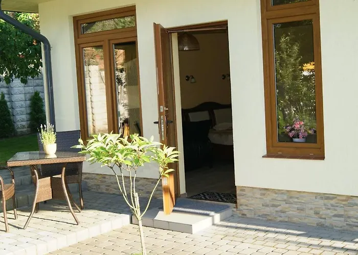 בית נופש Vilafeja Private Courtyard House